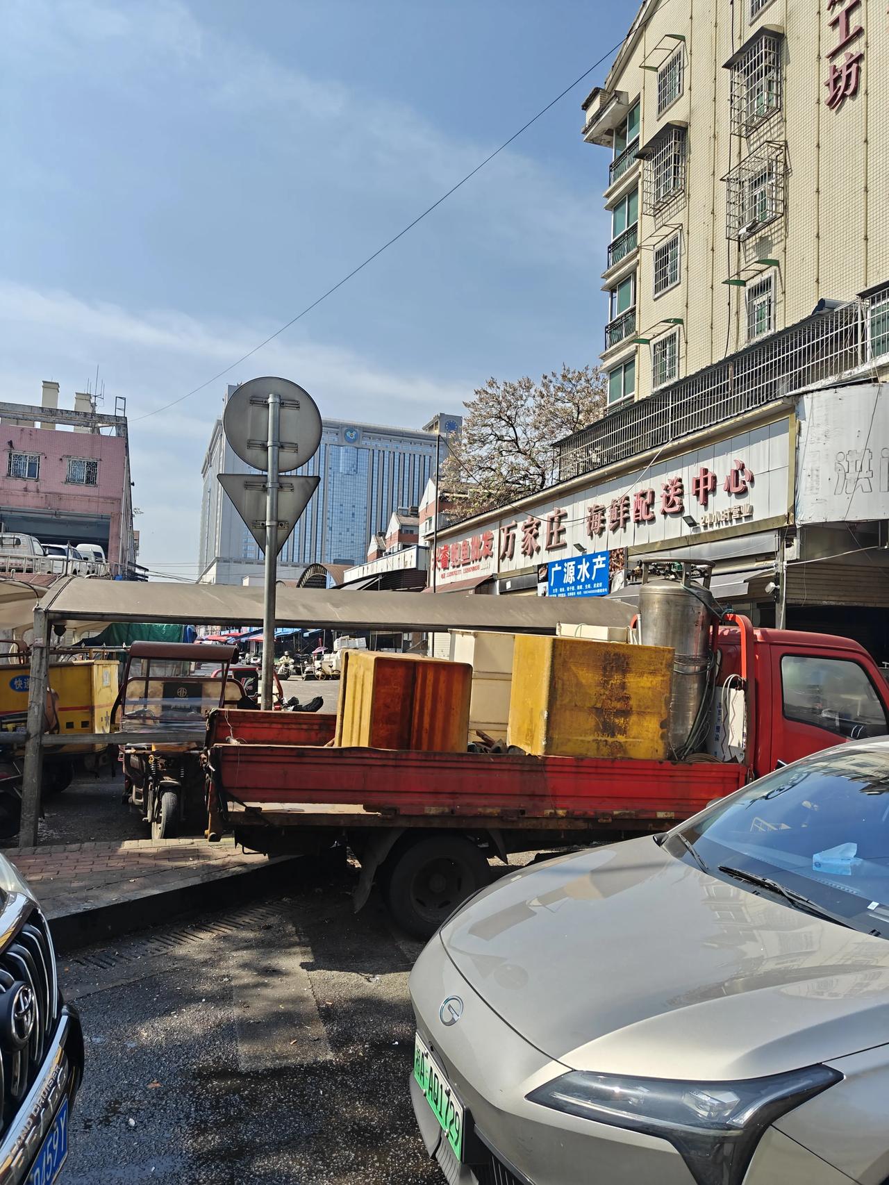 长沙马王堆海鲜城，老长沙人的水产宝藏地
 
说起长沙大型批发市场，芙蓉区马王堆绝