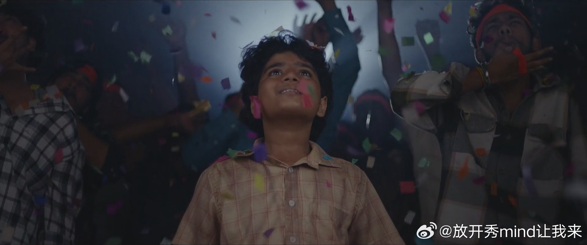 爱的初体验 导演 Lucky Bezawada、Ravi Namburii编剧 