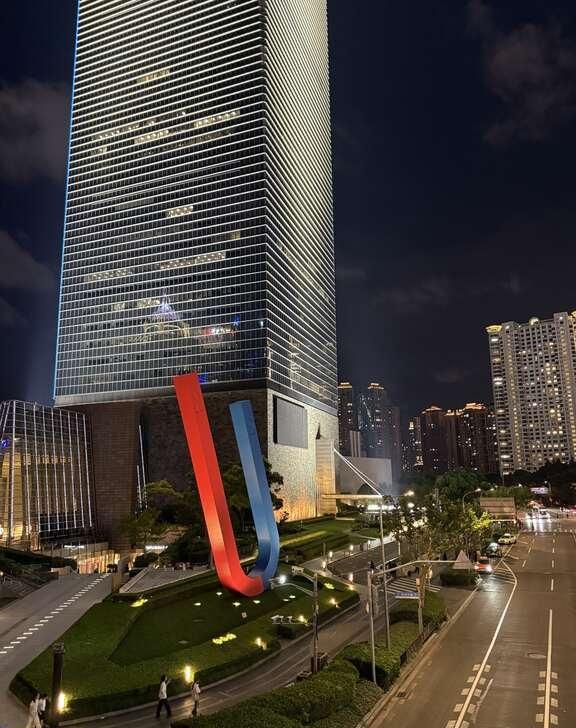 金融人转型：消金的未来，是微利时代的新平衡
消金行业过去十年赚的是三块钱：高定价