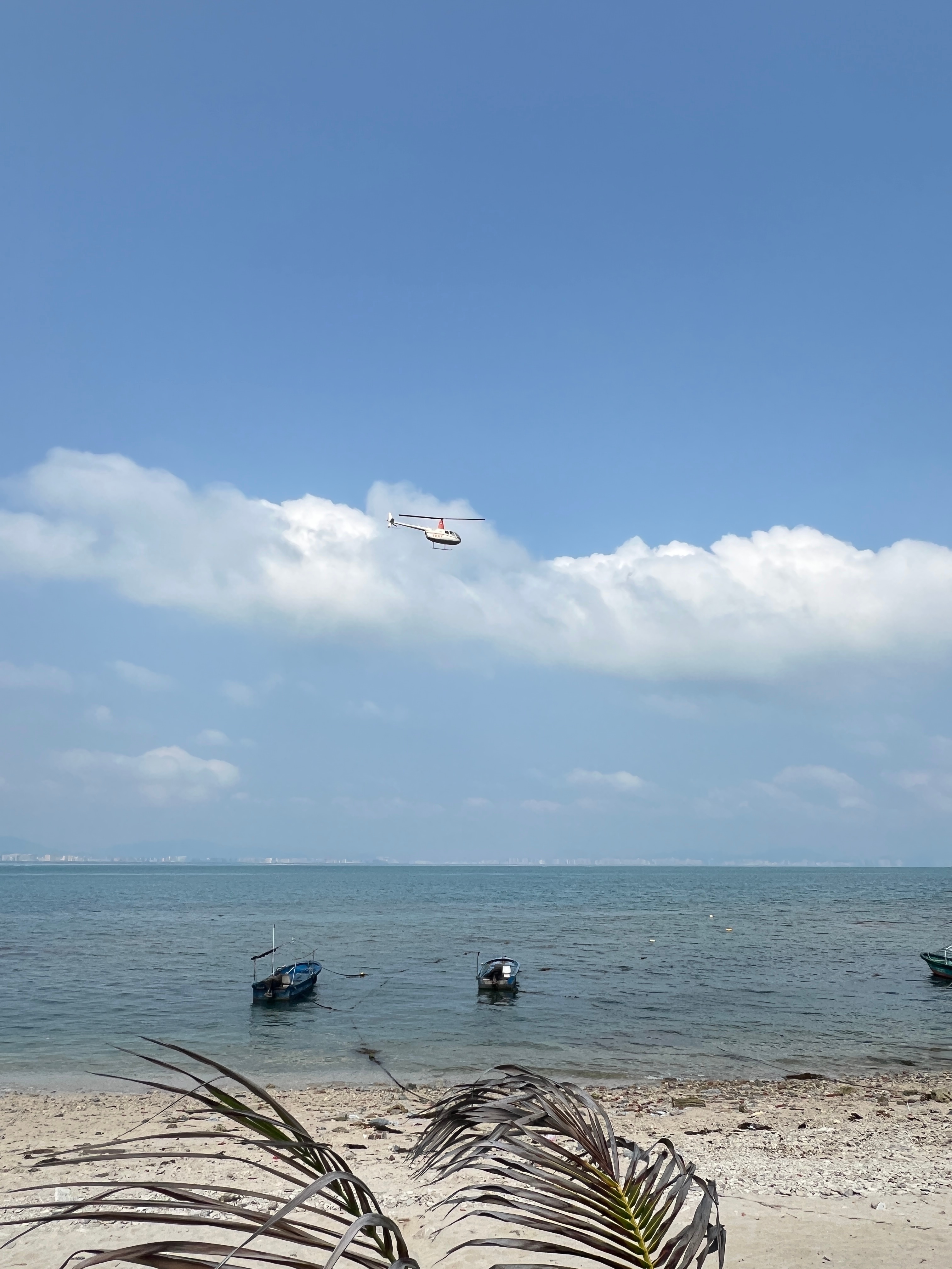 我妈是最佳旅行搭子微博旅行ING是妈妈也是她母亲节和妈妈打卡西岛，解锁三亚湾的慢