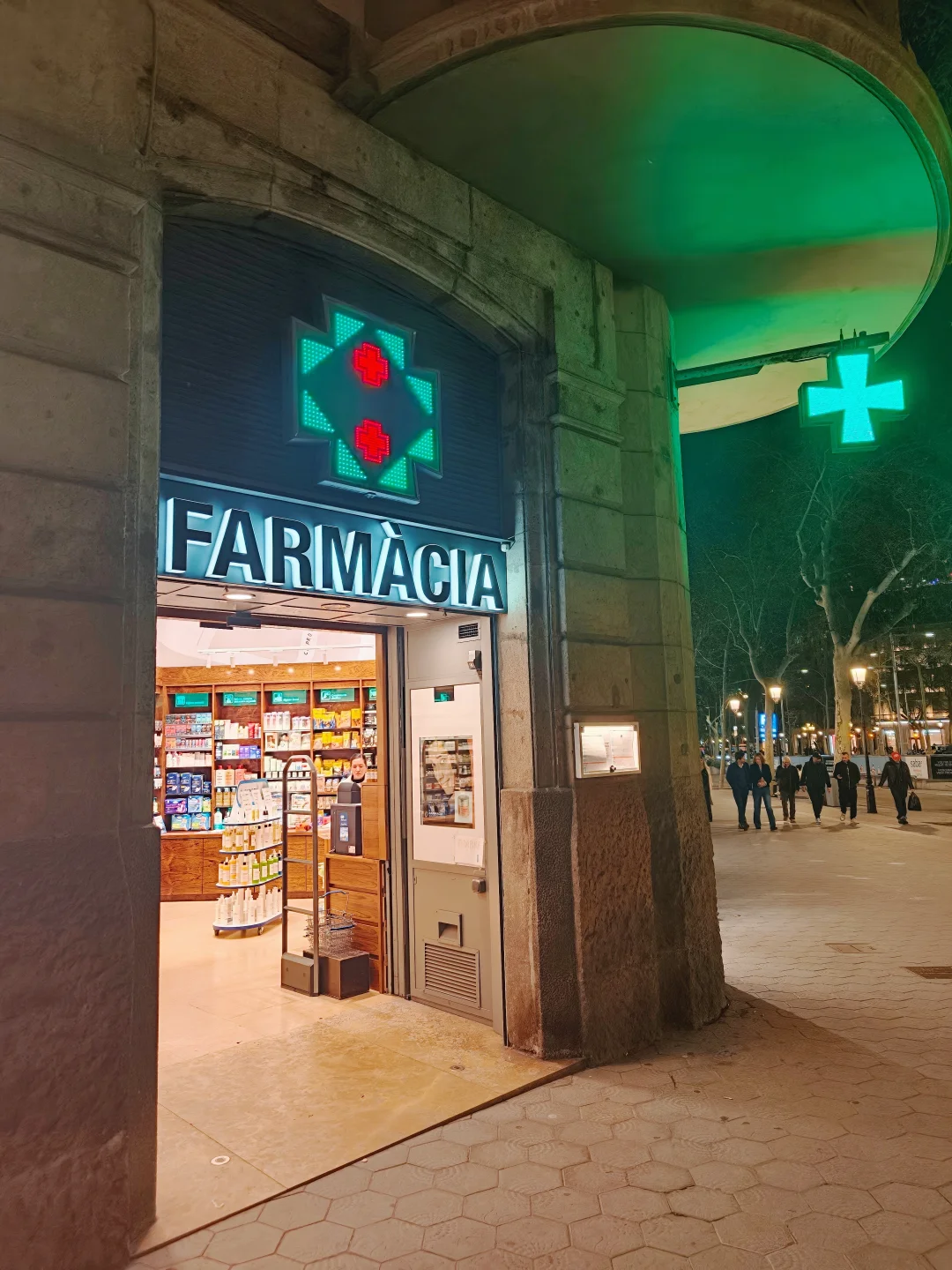 🇪🇸西班牙人为什么可以邪修美白？