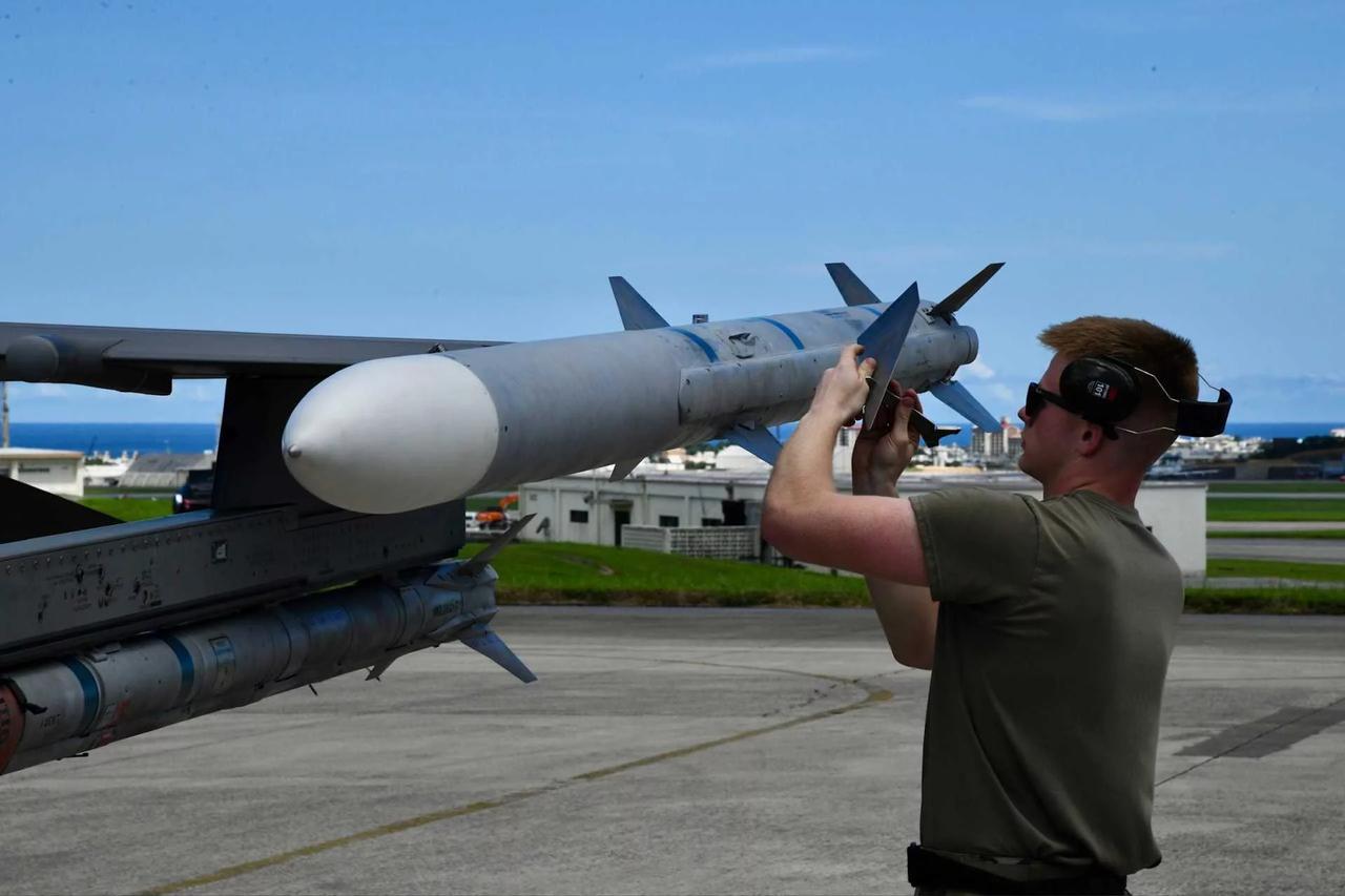 比利时成为美国在欧洲联合生产 AIM-120 AMRAAM 导弹的首要候选国
2