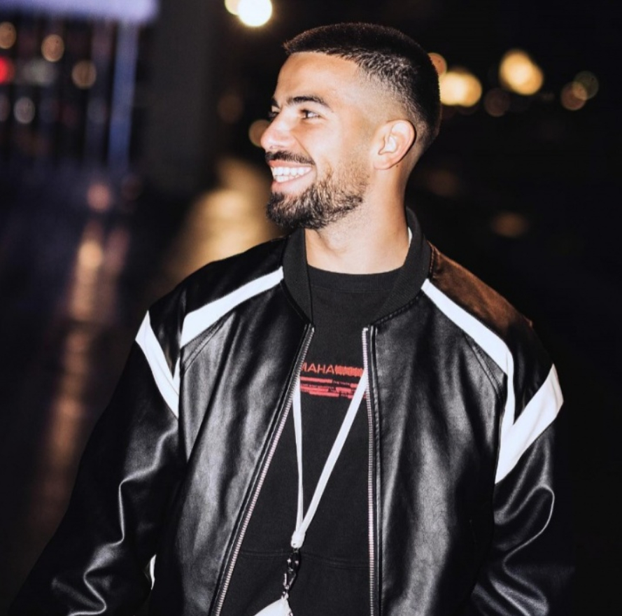 法国传奇中场尤里·德约卡夫的儿子奥安·德约卡夫接受了《米兰体育报》的采访，期间他