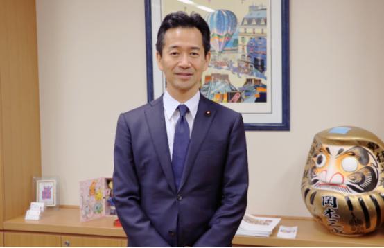 日本重大人事调整！日本在野党公明党3日举行党大会，正式批准日本众议员冈本三成接替