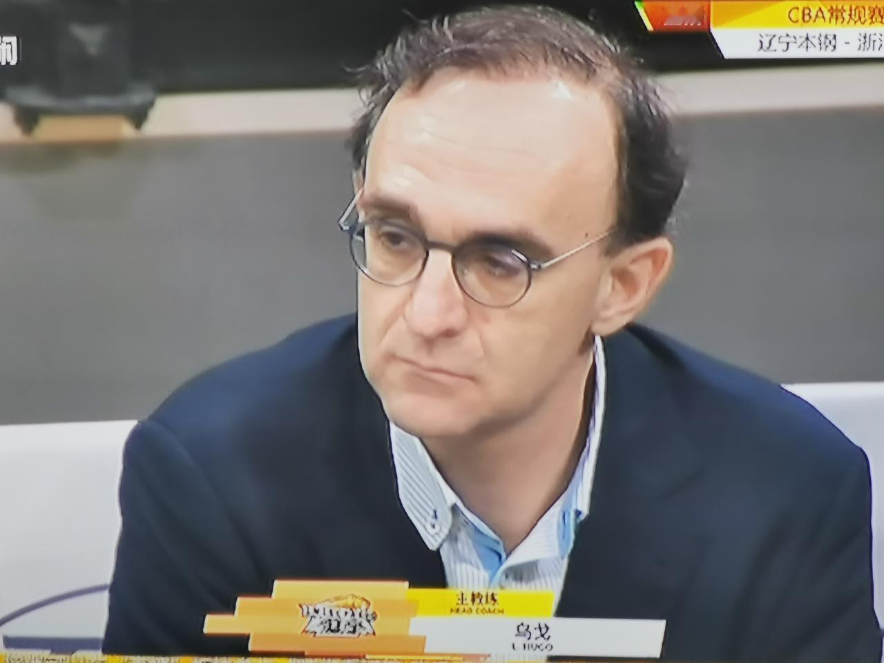 输了一场球，找到三大责任人。
今天媒体复盘昨晚辽宁队和浙江队之战，一致认为：辽宁