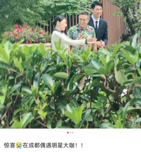 张嘉益，引发热议！

8月21日，一向低调的老戏骨张嘉益，突然引发热议，这次不是