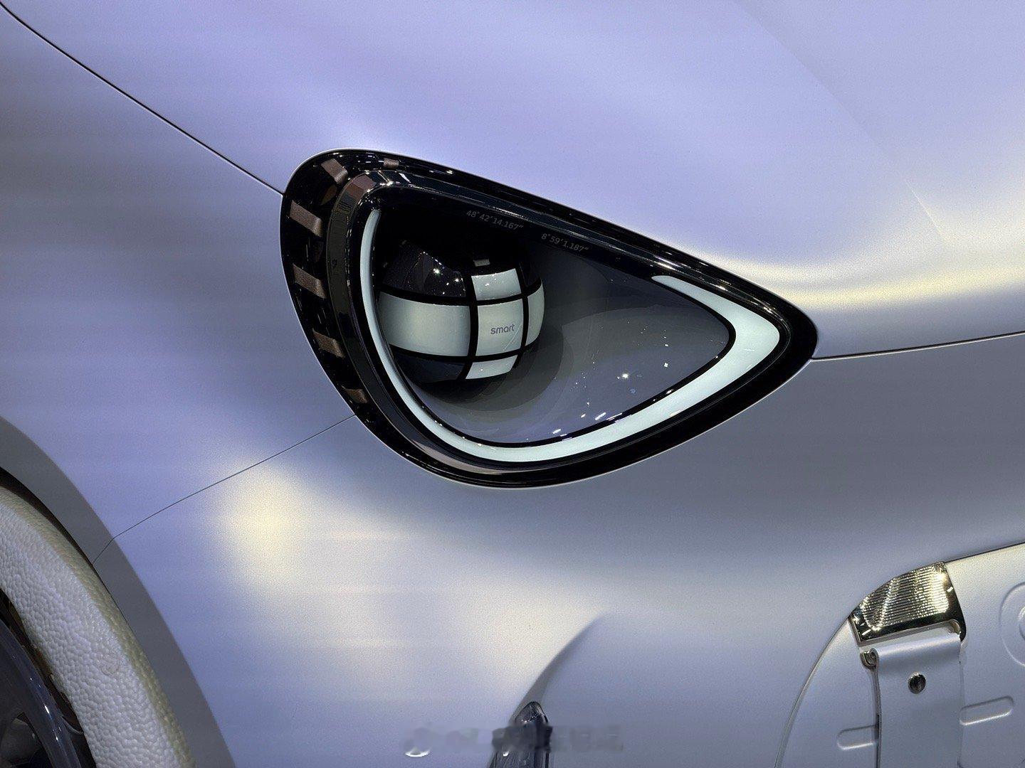 北京车展一定要来看看smart的精灵2号概念车！大家期待已久的纯电四轮四角小车很