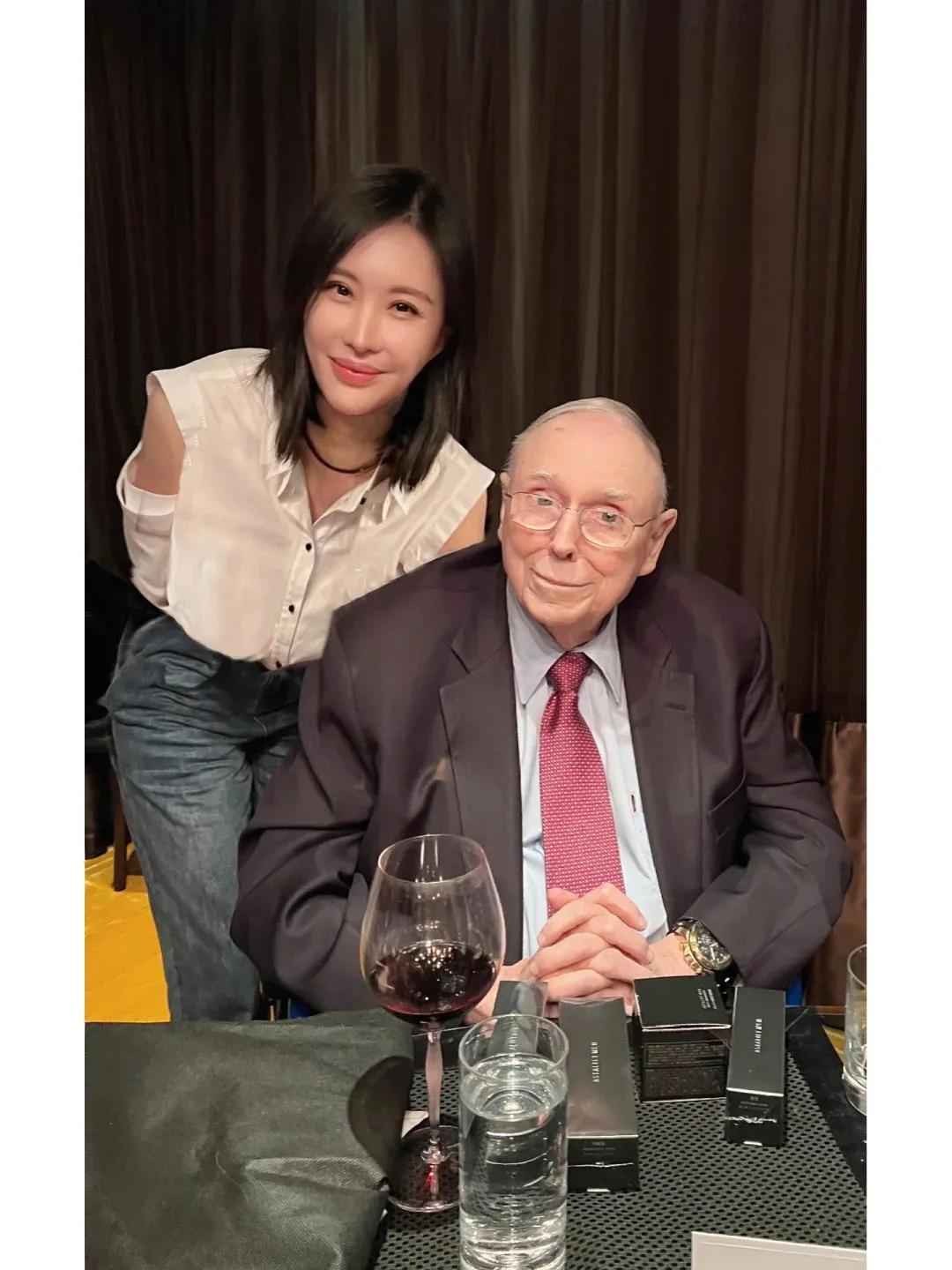 新晋贵族
王的女人
独立女性的代表
内地版邓文迪