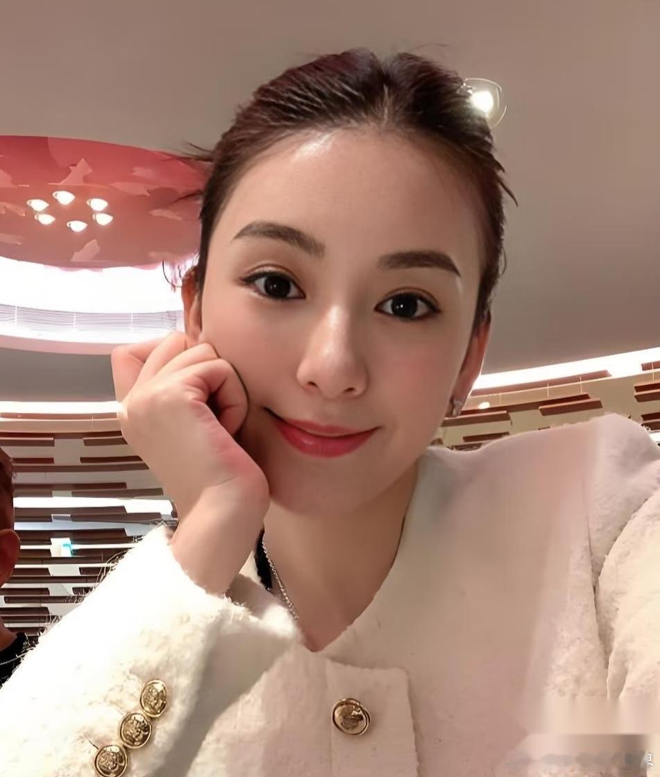 方媛给所有女人上了一课， 你可以嫁豪门， 你也可以长得漂亮，但有一点一定不能丢，