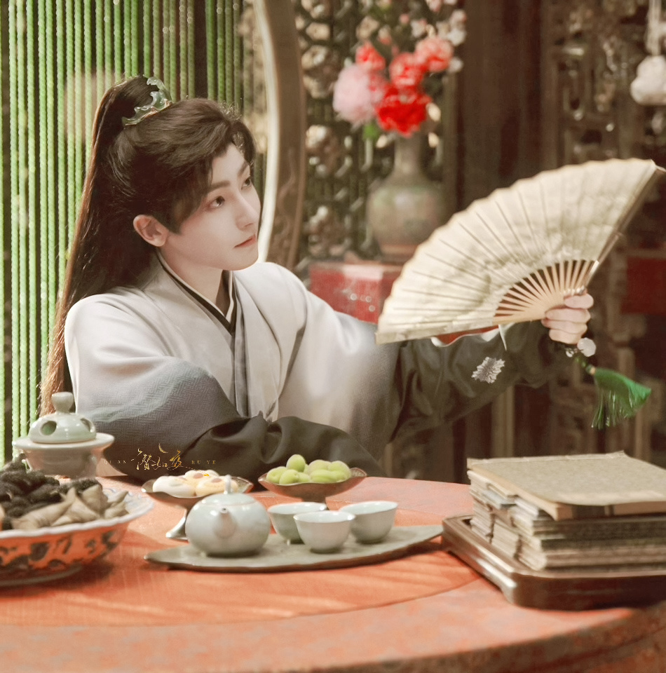 很适合做头像的小来侯明昊玉茗茶骨hmh侯明昊陆江来hmh侯明昊 ​​​