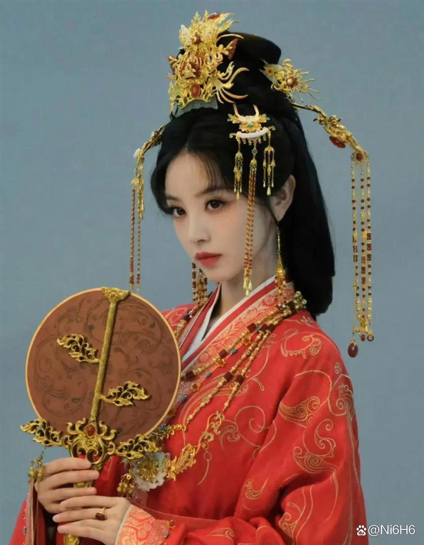 田曦薇，让95花洗牌了，打破了95花双顶流的局面 ​​​