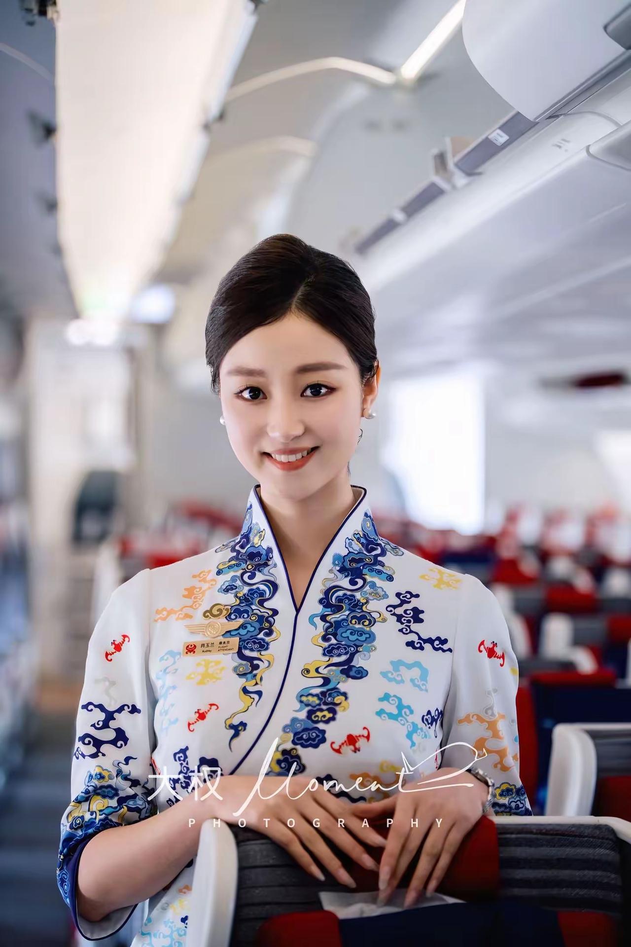 走自己的路，不慌不忙；修自己的心，默默发光。曲曲折折的路总有它的道理，只希望蕞后