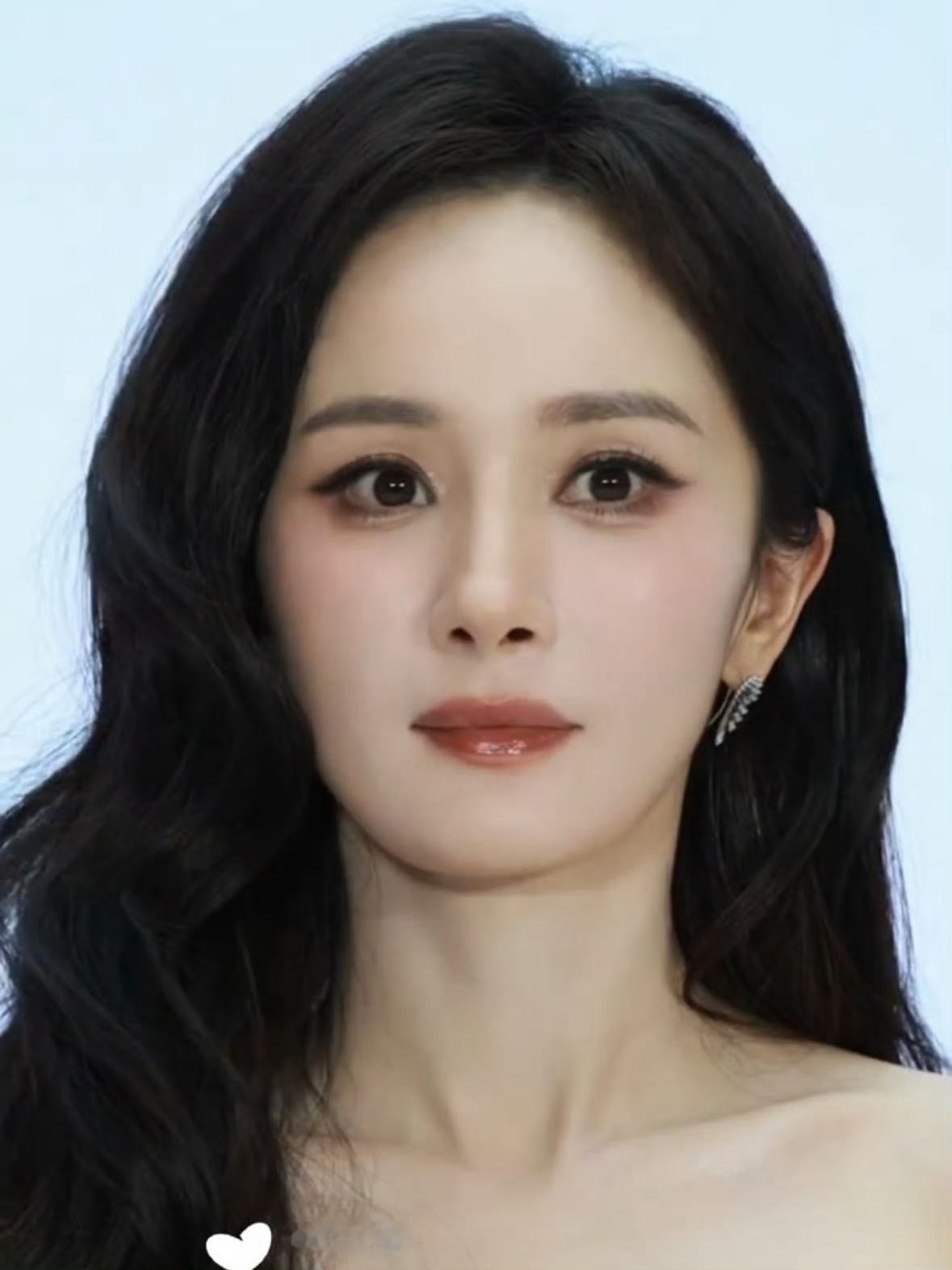 同一个摄影师拍的怼脸生图杨幂 易烊千玺 陈飞宇 ​​​