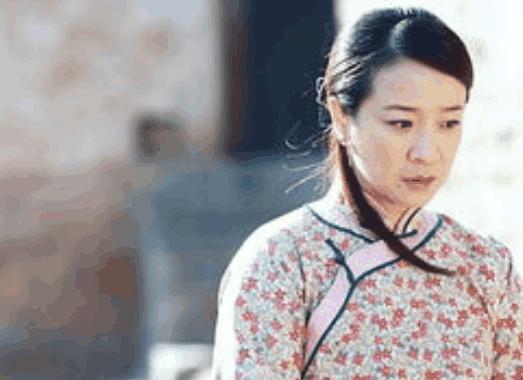 男人要记住五条忠告：
1、有欲望时，千万别碰寡妇和已婚妇女！

寡妇身后有亡夫的