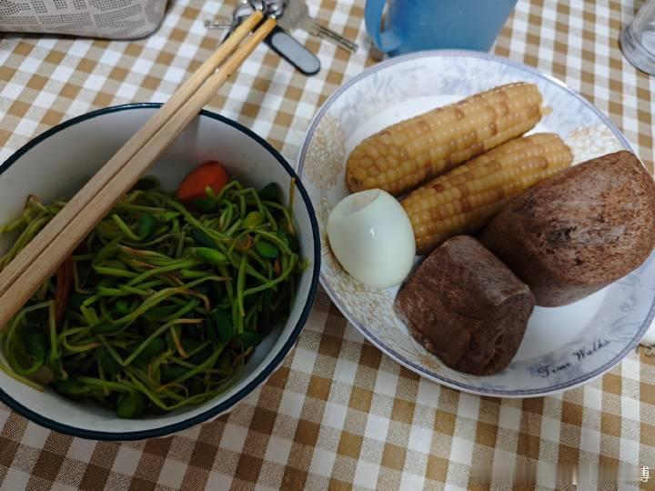 #大家的早餐# 今天是我发的晚，影响大家的早餐打卡了。质量依然很高，点赞👍 ​