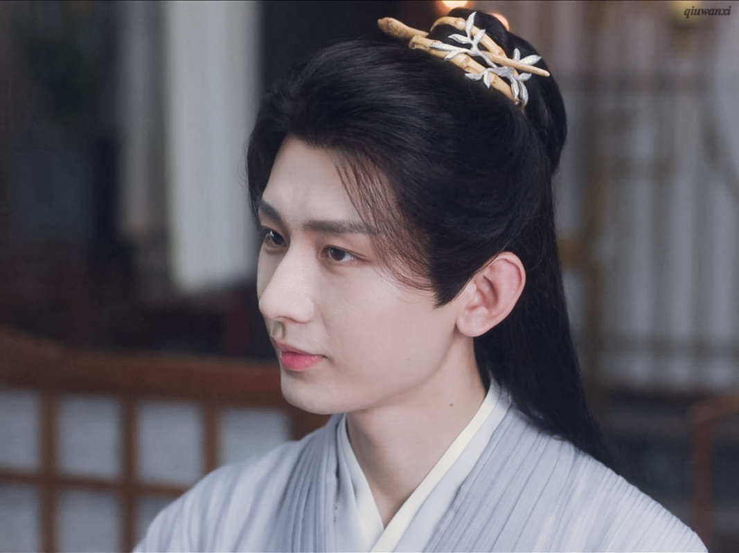 成毅 𝒄𝒉𝒆𝒏𝒈 𝒚𝒊｜李莲花“温柔小花”成毅莲花楼 🚫去水印 