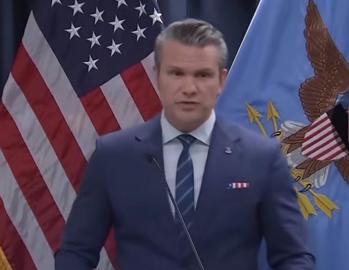 美国军事基地被炸不丢人战机被击落也不丢人！丢人的是美军中央司令部群发邮件向基层征