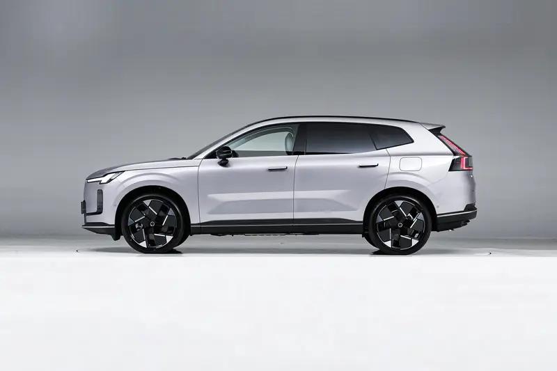 沃尔沃XC70上市70天销量突破10000台 里程碑时刻