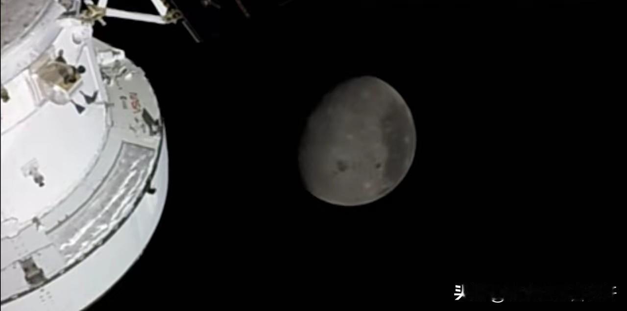 美国现在怎么这么不堪呢！
都知道，
美载人绕月任务的“猎户座”，
遭遇尴尬局面，