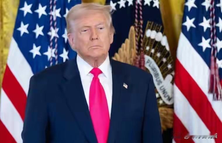 不打伊朗了？特朗普调转枪口，美驱逐舰闯入台海，中方立马反制！