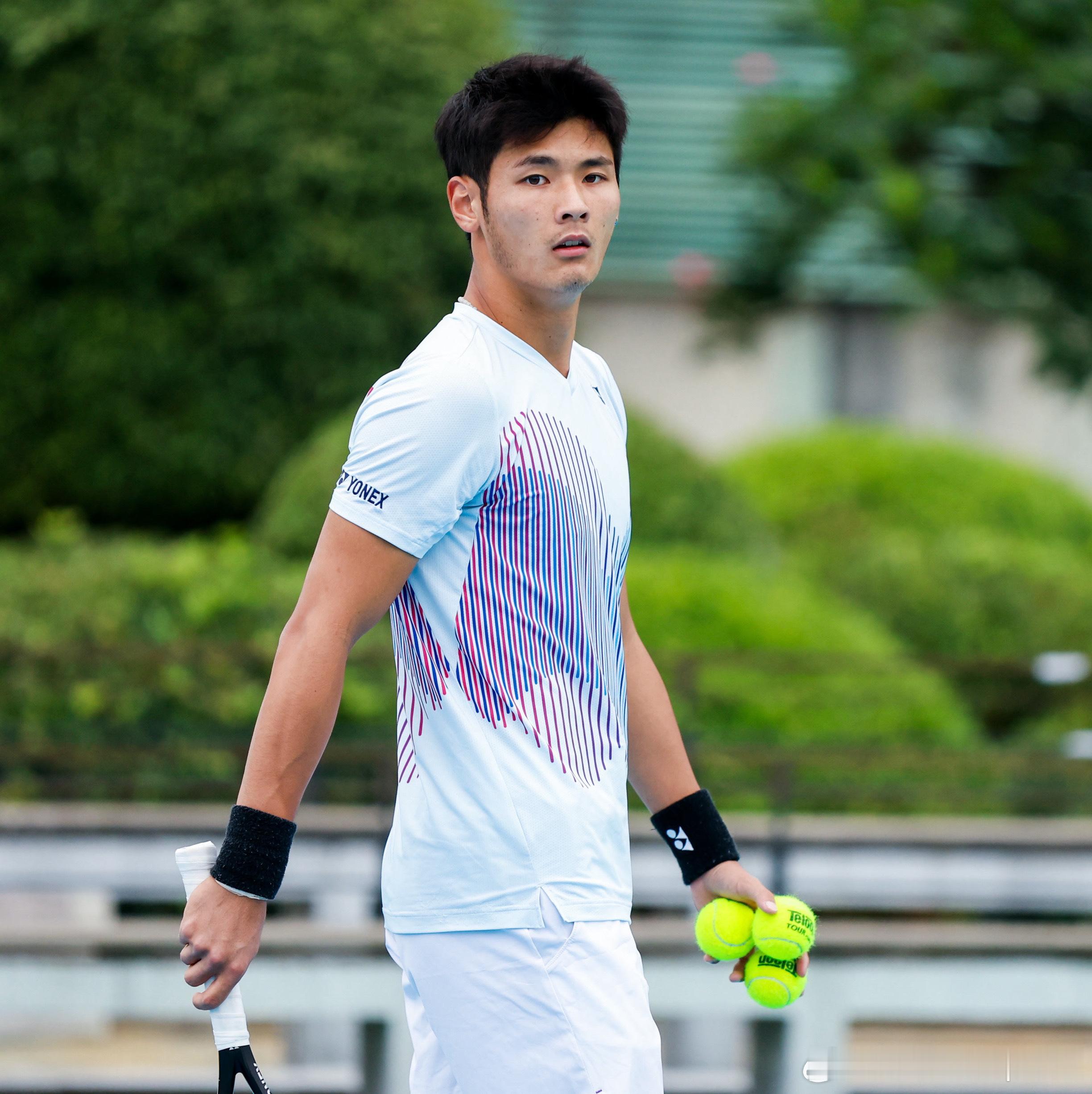 🇨🇳武宁M15男单首轮🇨🇳张天汇6-3/6-2 🇨🇳张凌豪两位关注度