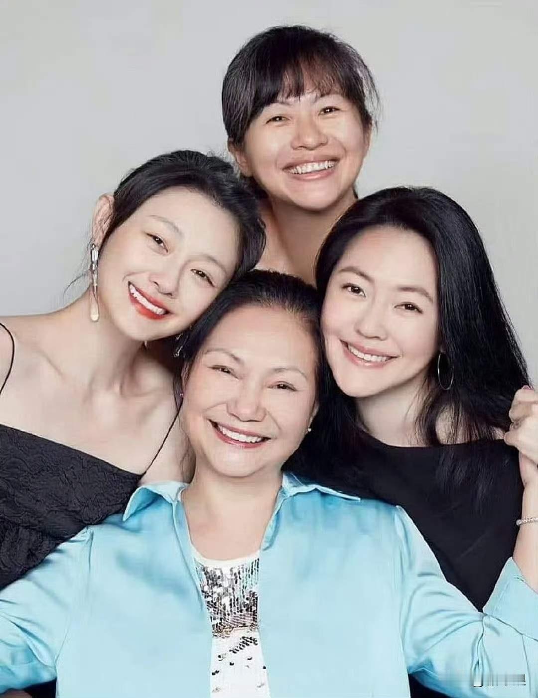 徐妈妈的女儿，很优秀，特别是大S和小S，几乎把整个家庭的经济都稳定了。还能让她们