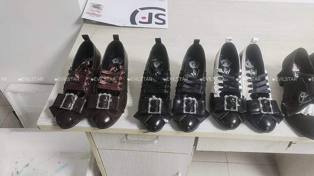 最近的新品主题大概是中世纪小男孩…