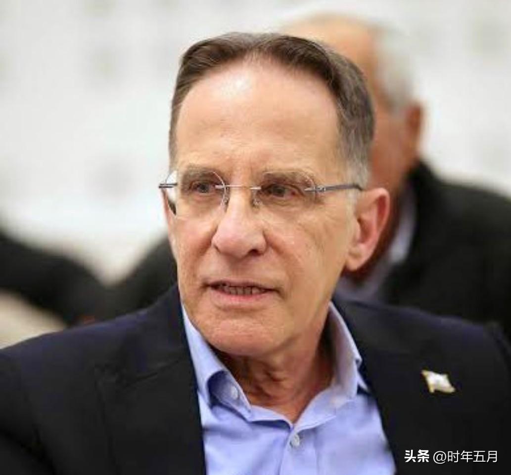 今天：内塔尼亚胡的办公室被伊朗导弹击中，办公厅主任塔齐·布拉弗曼在特拉维夫被炸身