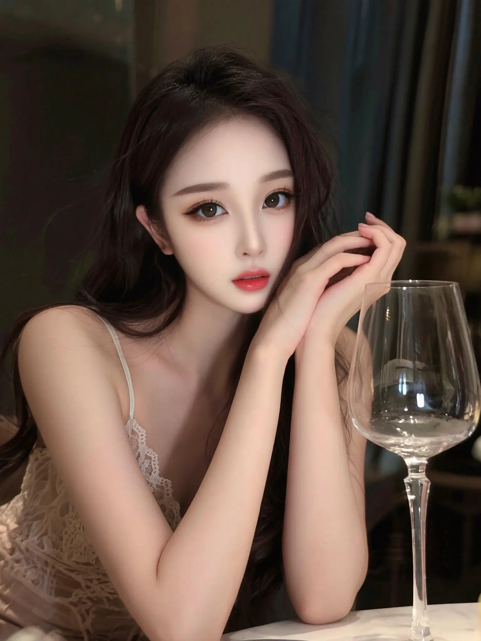 黑色系御姐穿搭 做你的御姐 蕾丝吊带裙 黑调御姐写真 纯欲天花板