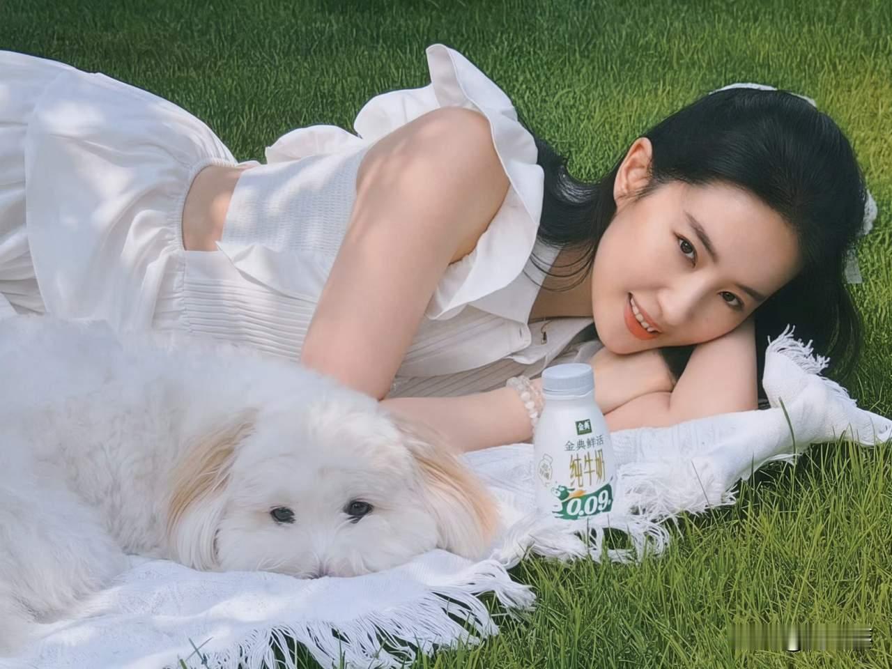 刘亦菲素颜照炸上热搜：内娱最稀缺的货，叫"不修图"
7月28日11点56分，刘亦