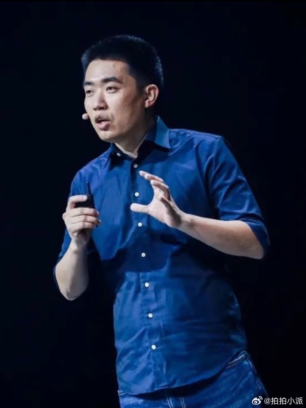 先说我的感觉：远没有那种高高在上的说教感。“孩子很多但老婆只有一个”，表面看是句