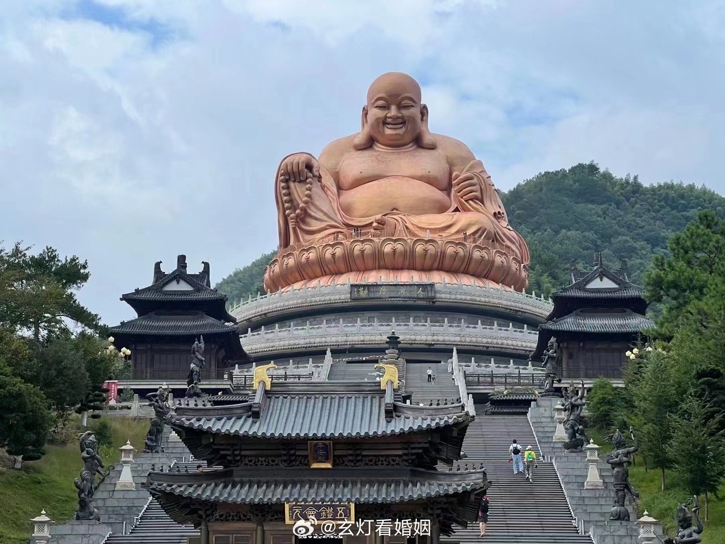 什么叫爱自己？1 真正的爱自己是不允许自己跟烂人烂事纠缠，遇到烂人烂事果断认怂，