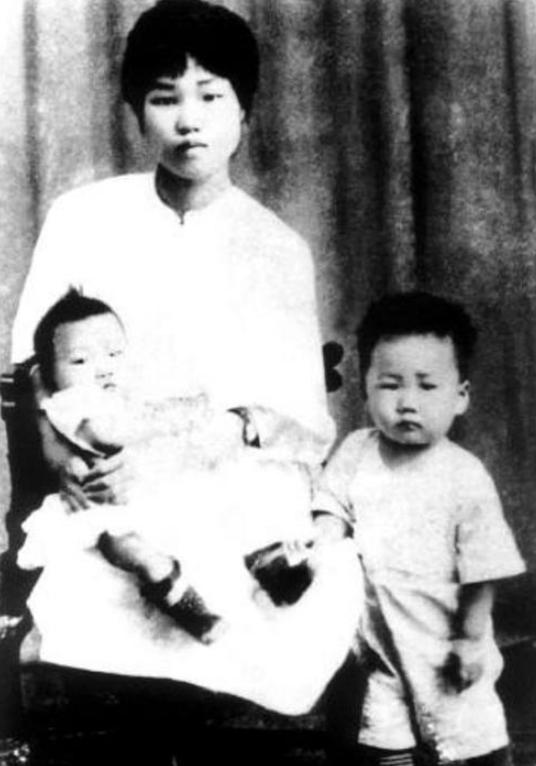 1990年毛岸青参加了母亲杨开慧纪念活动，67岁的他十分动容，更是讲了一番让人无