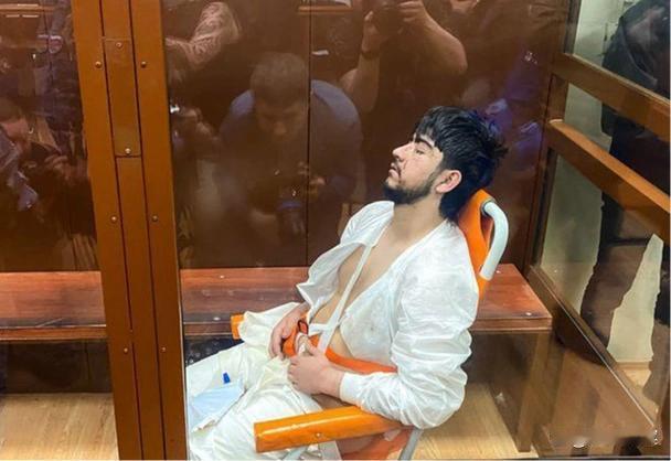 莫斯科购物中心恐怖袭击，造成145人死亡！现在，恐怖分子的律师在法院要求上诉，理