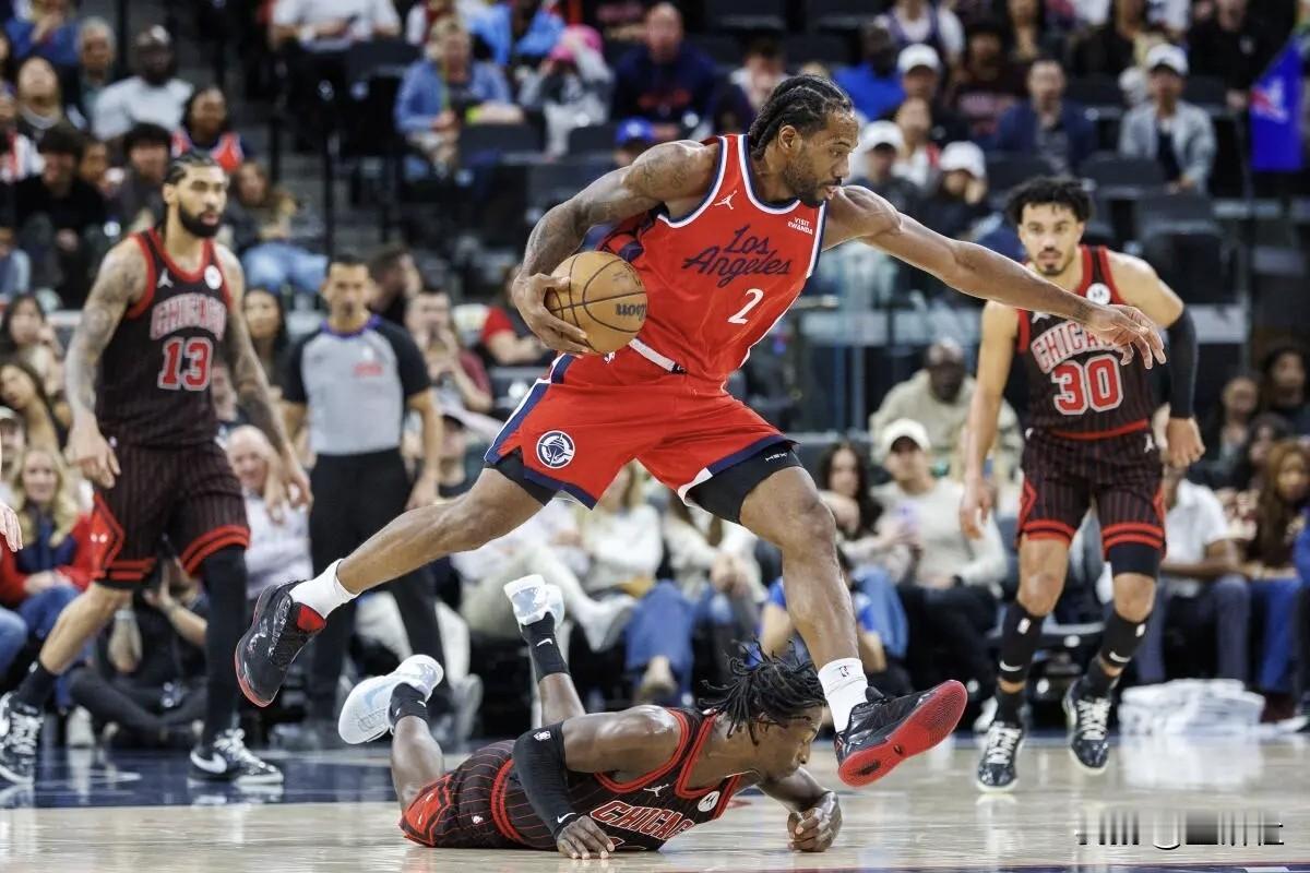 有小卡的快船真的可以和马刺扳扳手腕，马刺遇到有哈登的骑士要小心了

快船两场球输