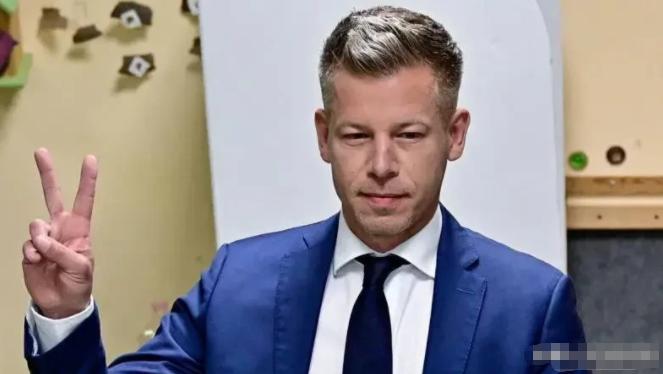 匈牙利新总理：我们不能自毁长城
即将成为匈牙利新总理的彼得·马吉亚尔表示，一旦乌