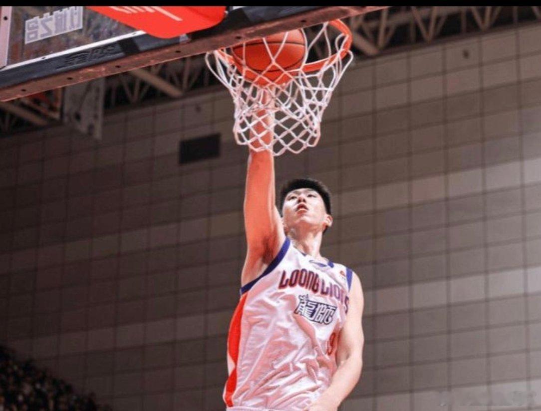 广州男篮战胜广东男篮 CBA广东德比 CBA季后赛广州龙狮太硬了！直接93-76