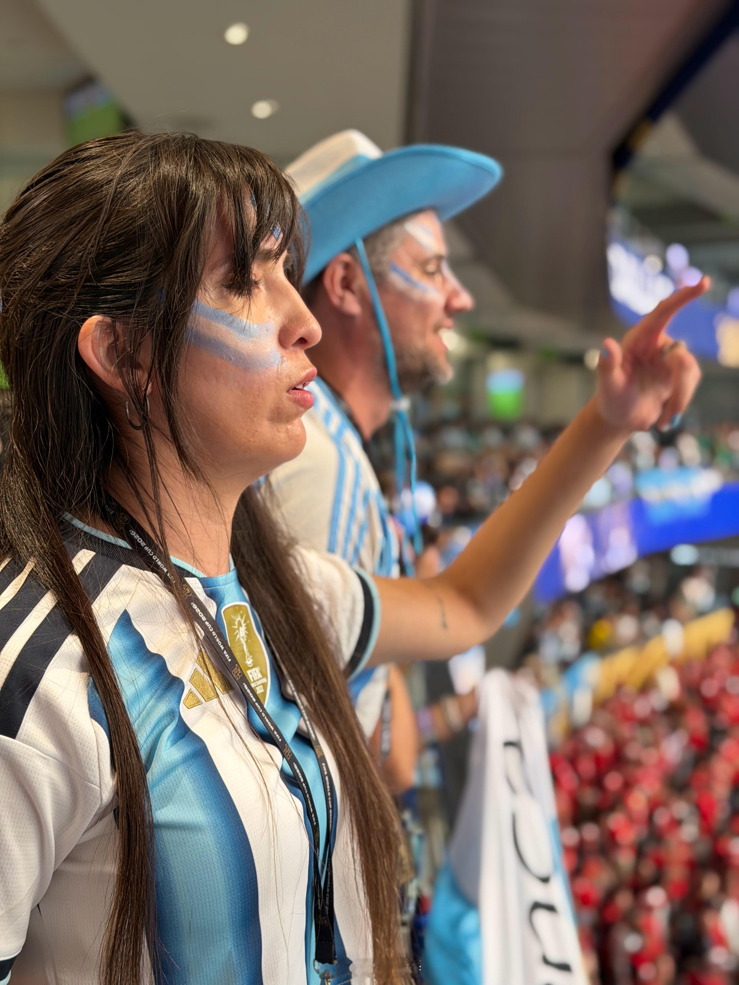 梅西进球了，全场沸腾！🇦🇷恭喜梅王摘得世界杯进球最多球员梅西进球阿根廷VS奥