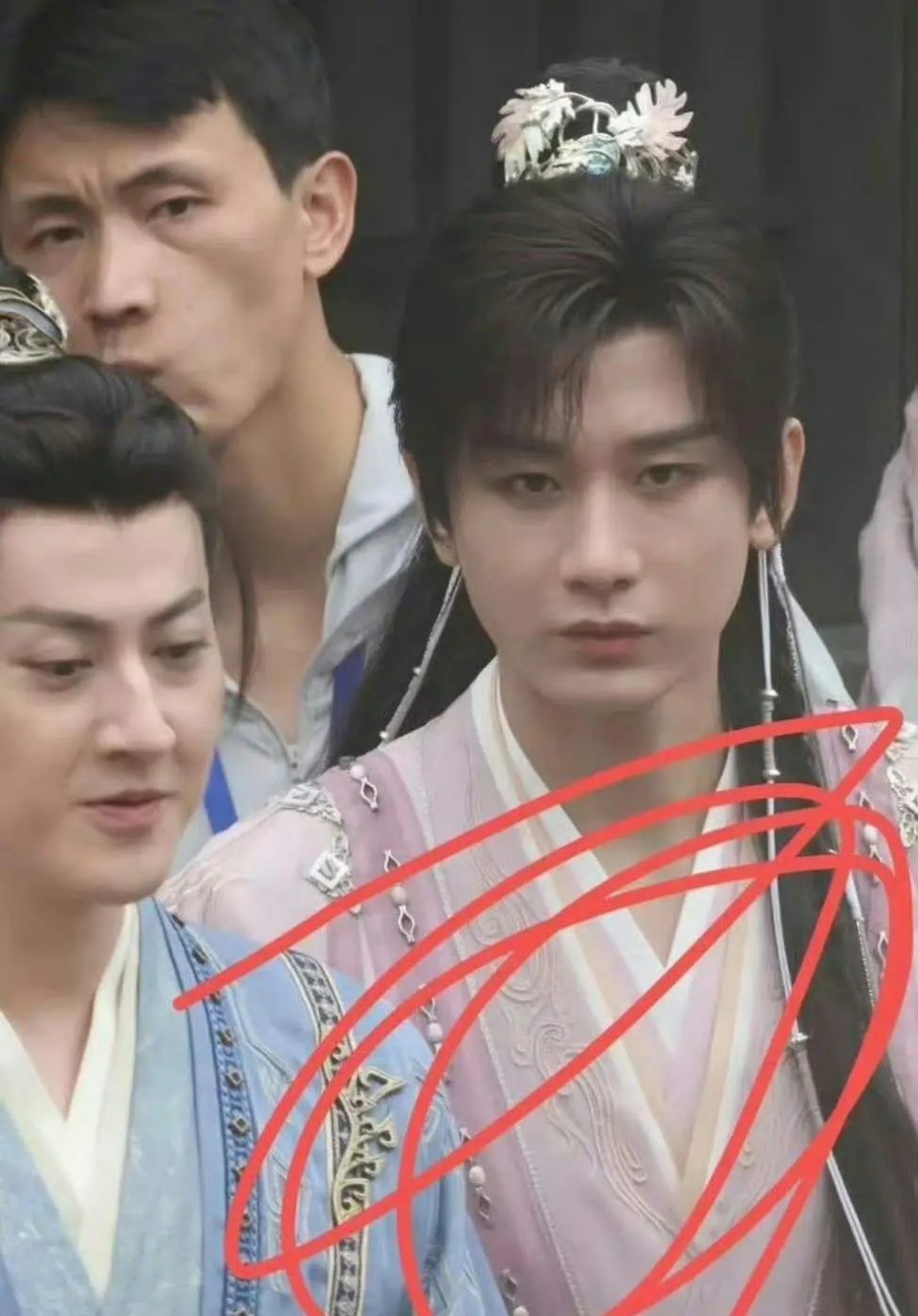 成毅路透真的不错啊 ​​​