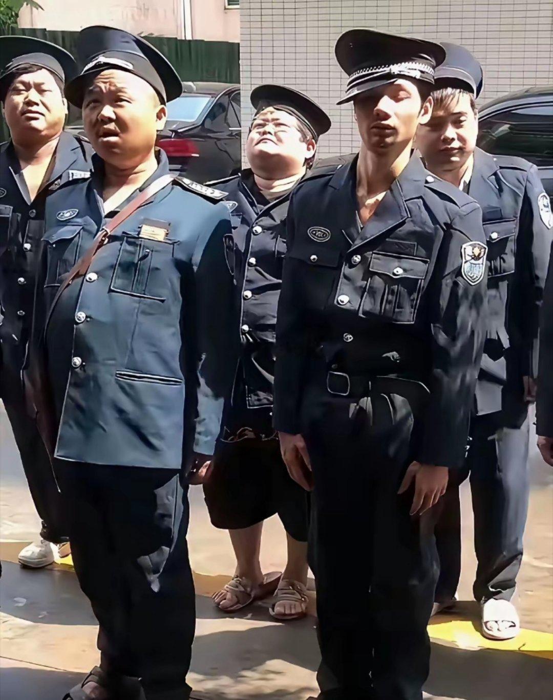 现实给小时候的梦想，来了重重一击。 