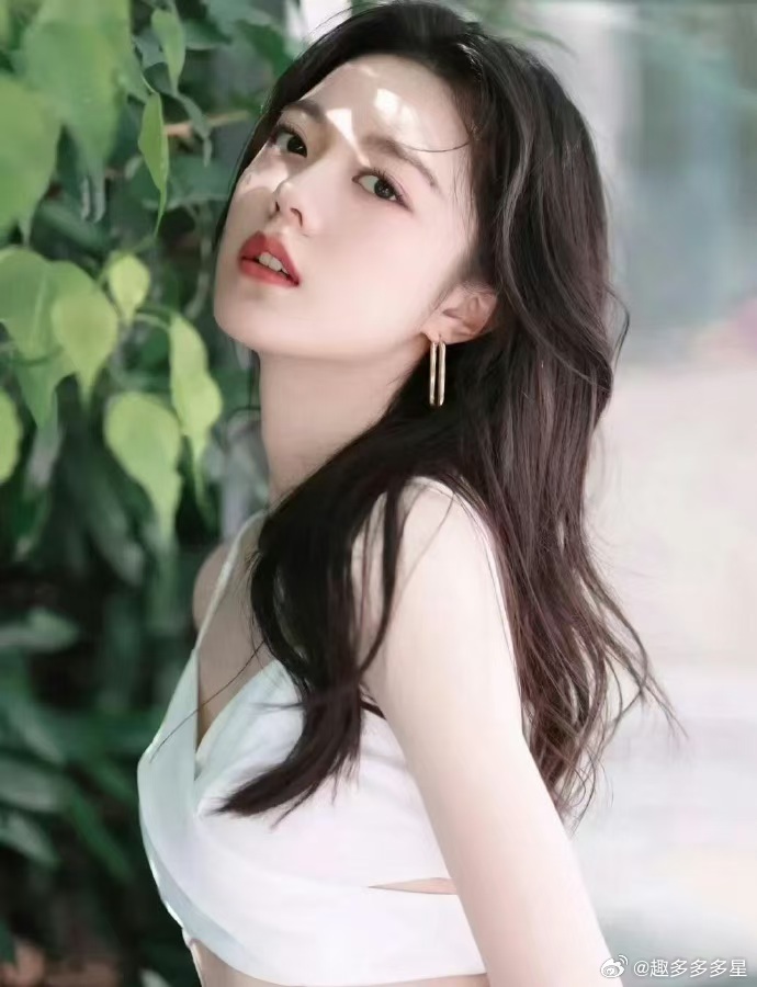电视剧无可替代开机赵今麦魏大勋新剧开机赵今麦魏大勋新剧《无可替代》开机啦！职场菜