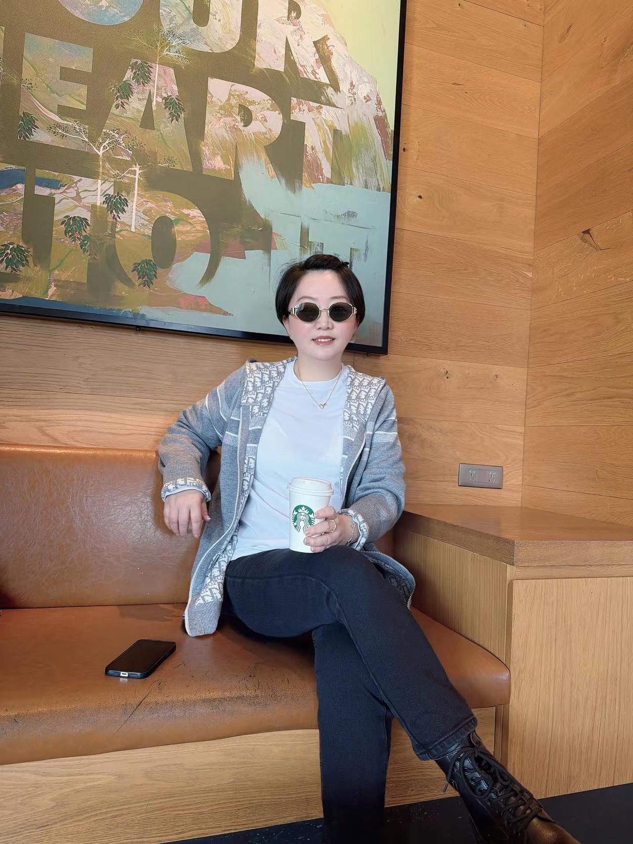 在所有被爱的节日里 我都是旁观者