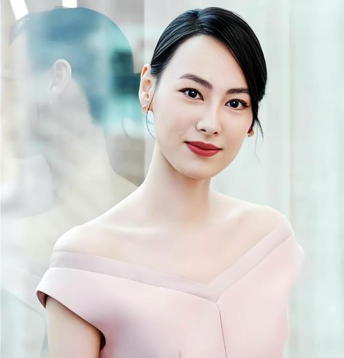 梁洛施的顶级人生智慧：真正的成功，从不是依附他人而是掌控自己✨
 
当年41岁的