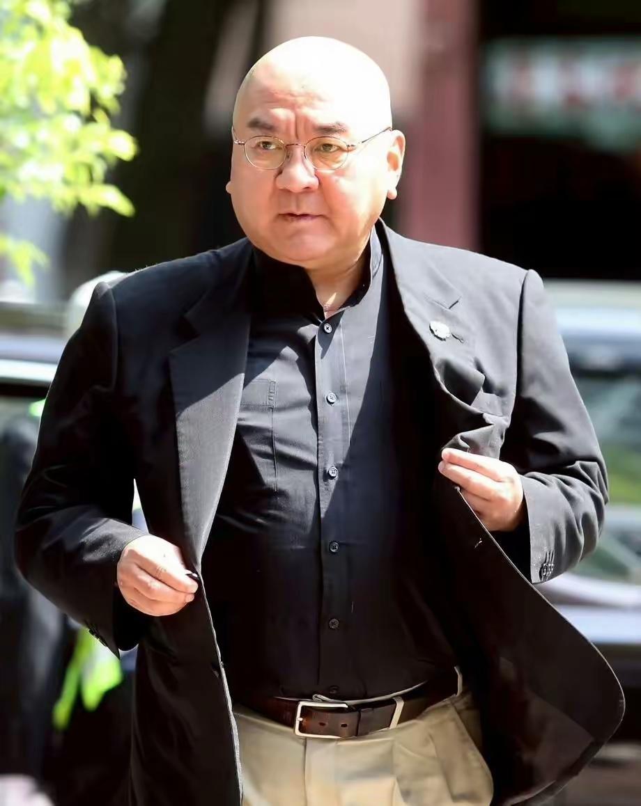 大润发创始人尹衍梁去世了，我好奇查了一下他另一个身份，不查不知道，一查真意外！原