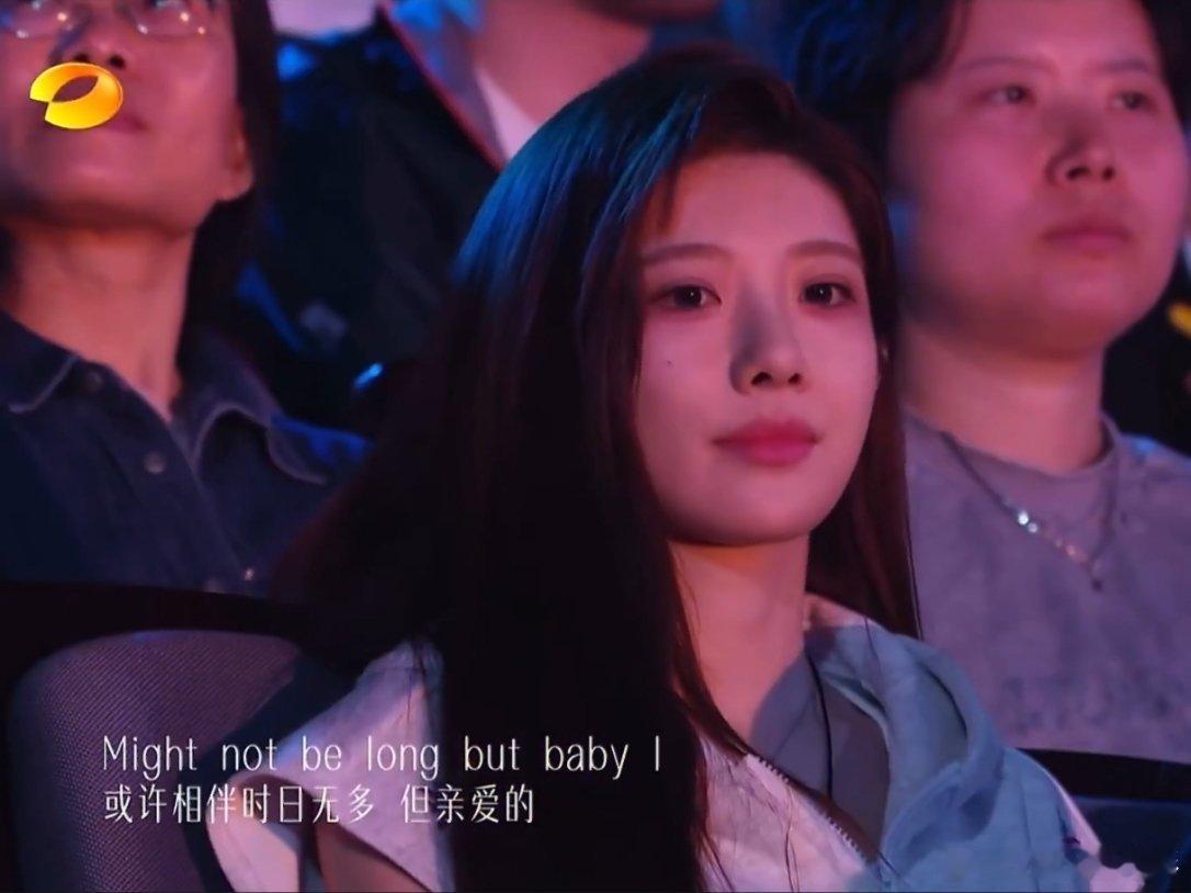 沈梦瑶 歌手观众席歌手观众席出现艺人是传统了吧，记得前几季也都有艺人来 
