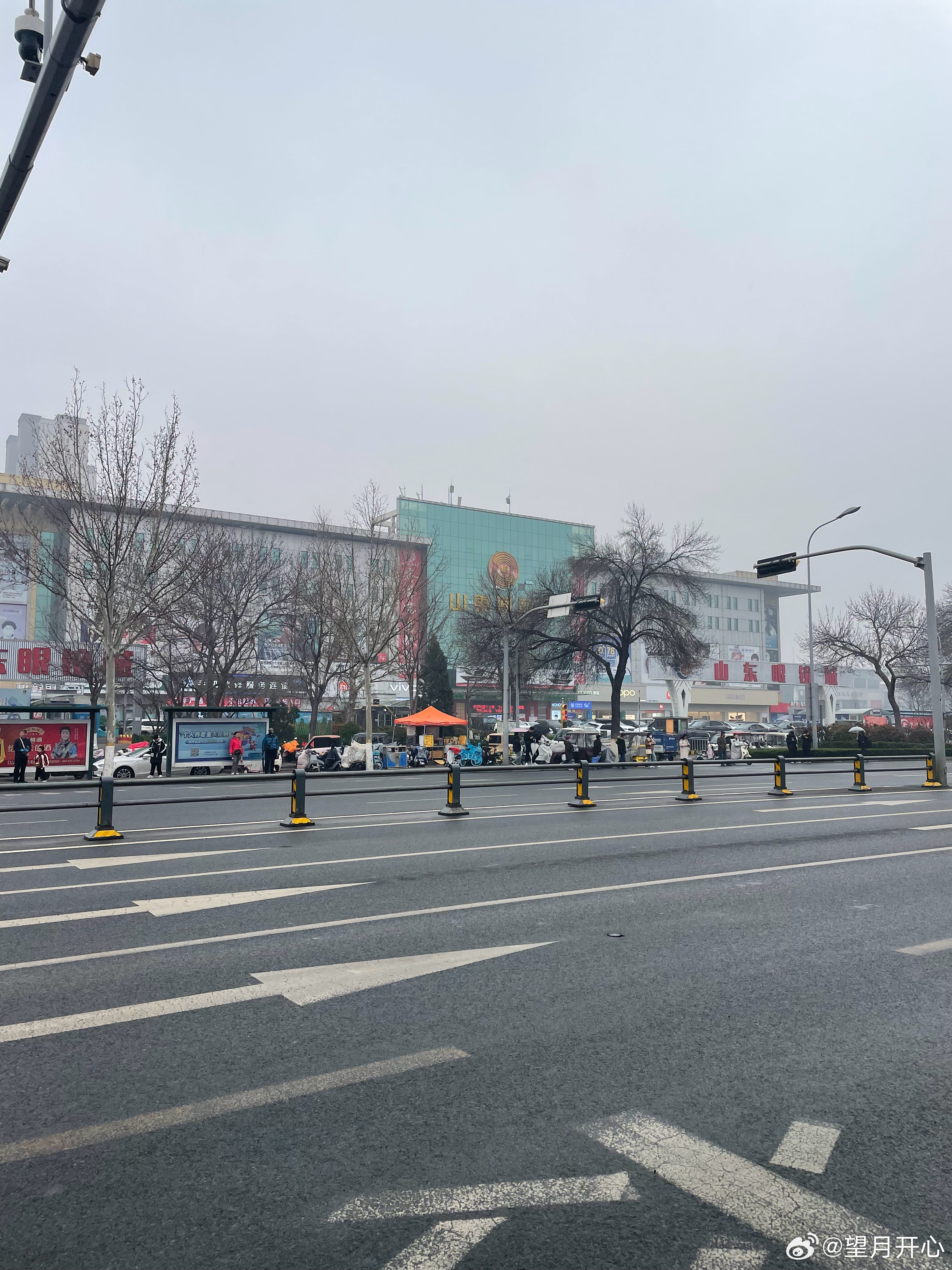 四季播放的天气要人命又冷又有霾还有雨真是绝了 济南·济南动物园