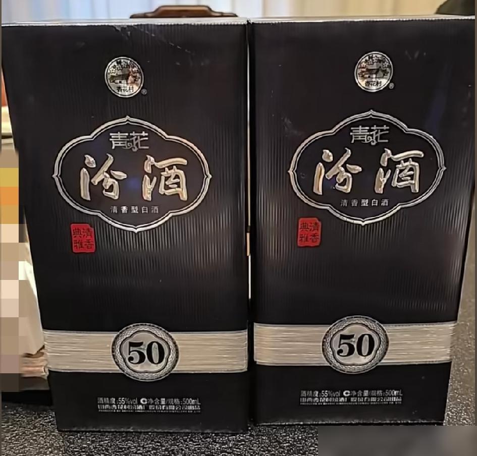侄女结婚，在酒店摆了十八桌宴席。

我前阵子跟身边老哥们唠嗑还聊起过同款事，当时