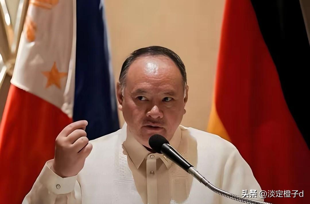 中方硬核制裁菲防长 马科斯要让他背锅？
 
中方6月11日官宣制裁菲律宾国防部长