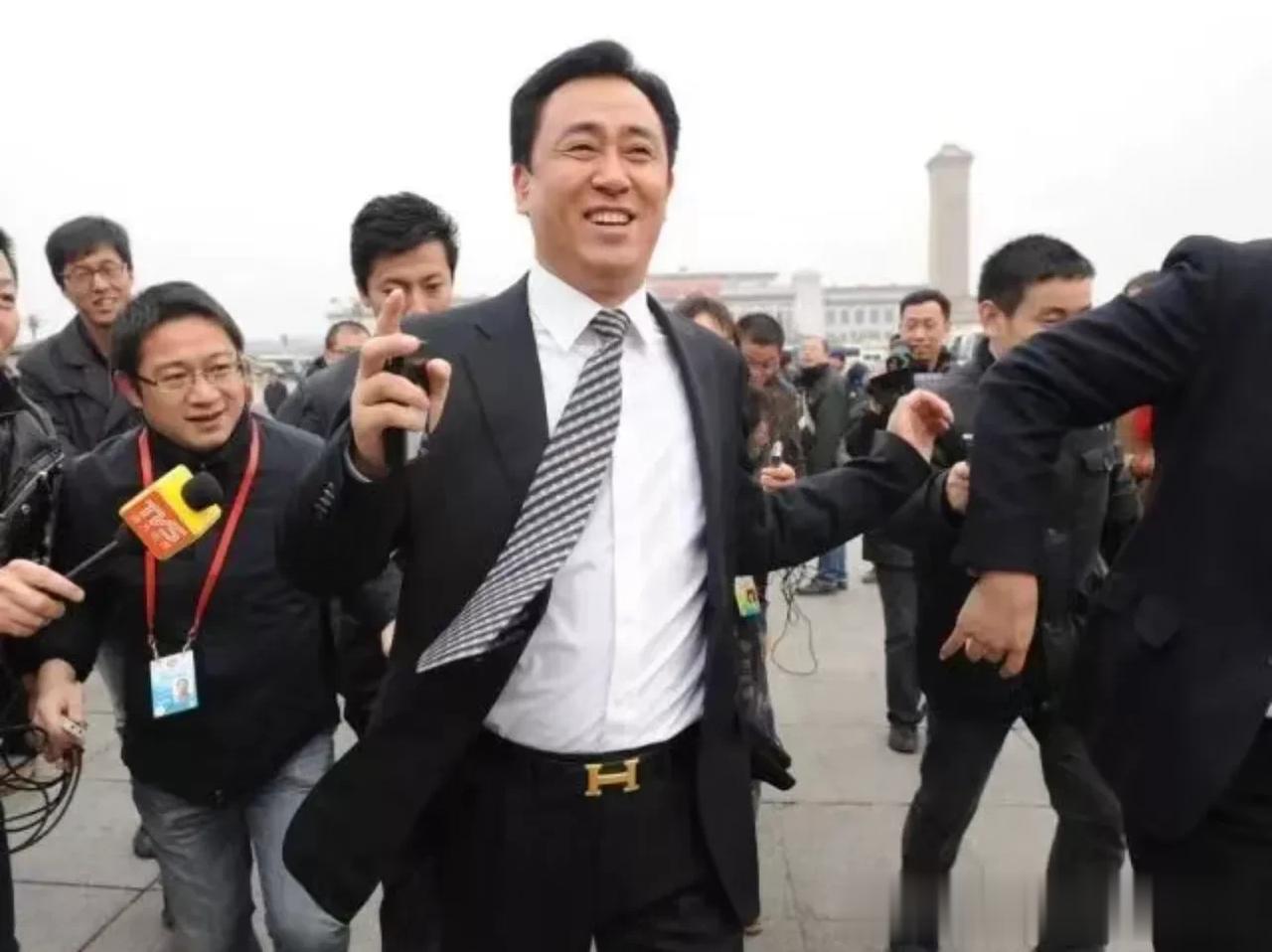 许家印与丁玉梅离婚，从恒大债务中脱离，移民美国，合理合法接收国内转移过来的资产。