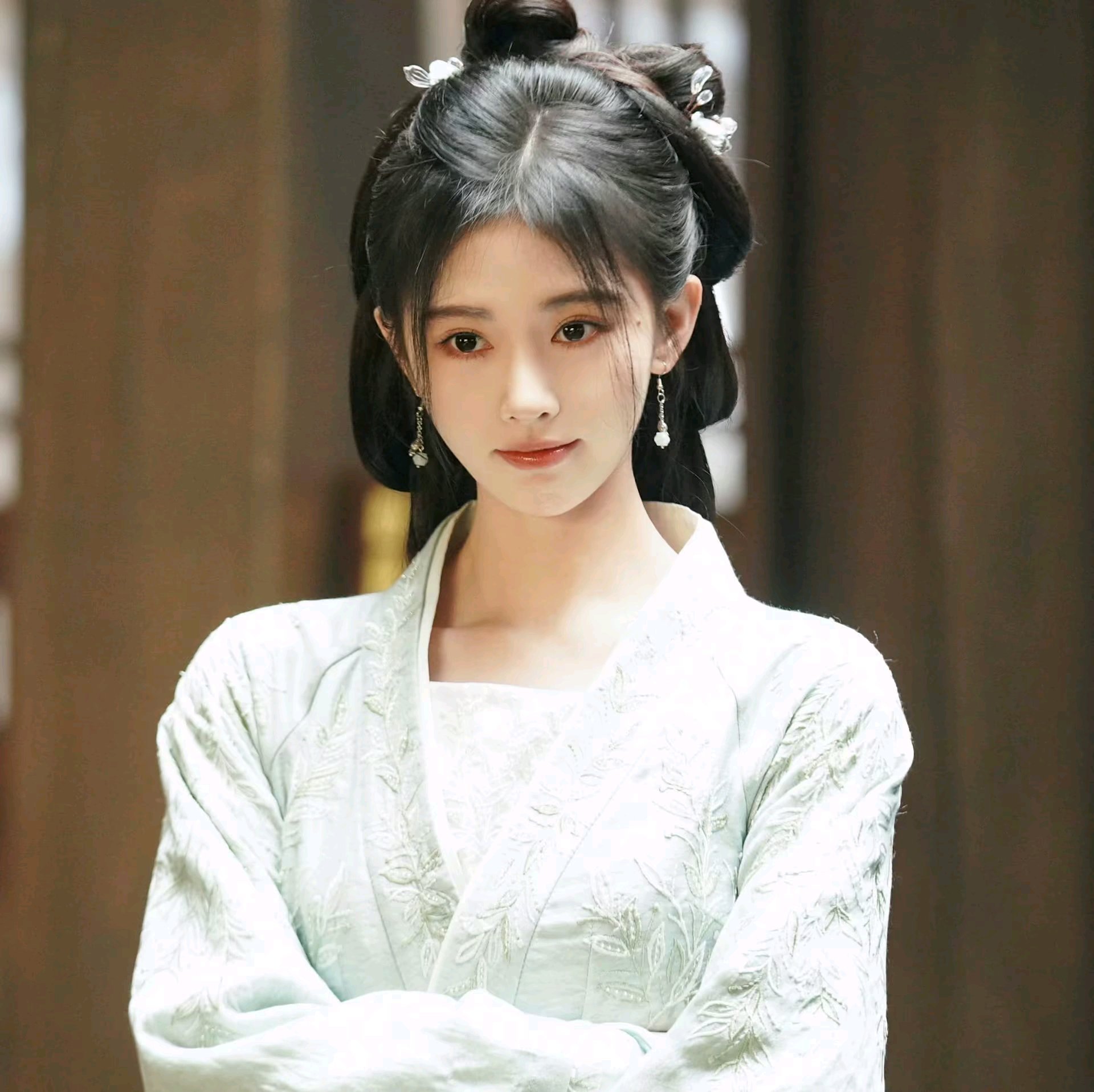 鞠婧祎苏绿夏jjy鞠婧祎万花世界你幸福的话，杳无音讯也没关系。​ ​​​